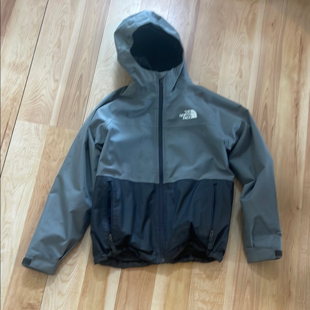 The North Face Gray and Black Raincoat with Weather-Resistant Fabric